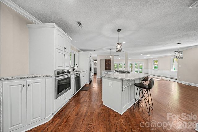 570 Crestside Drive SE, Concord, NC 28025