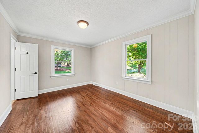 570 Crestside Drive SE, Concord, NC 28025