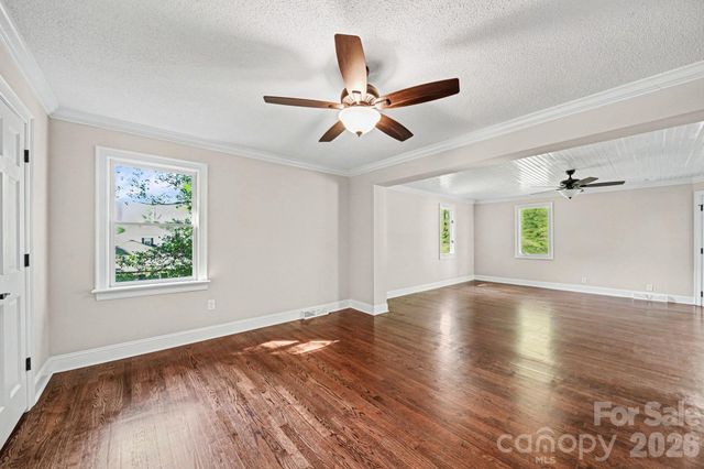 570 Crestside Drive SE, Concord, NC 28025