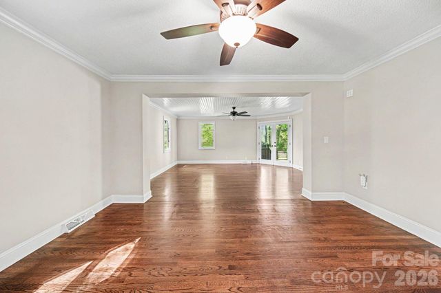 570 Crestside Drive SE, Concord, NC 28025