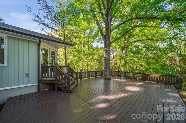 570 Crestside Drive SE, Concord, NC 28025