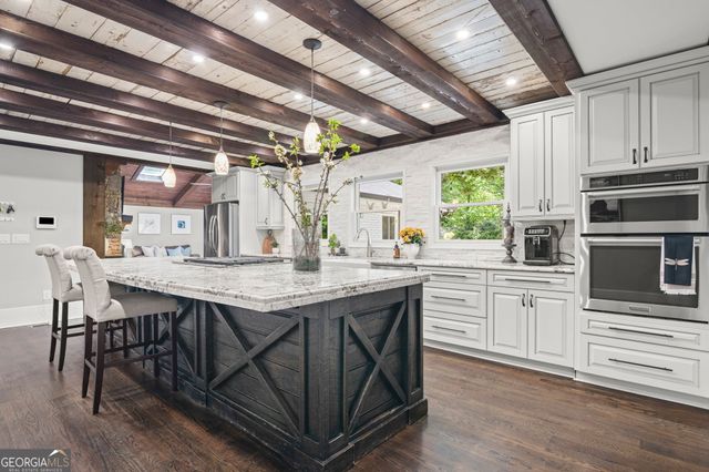 260 Tamer Lane, Atlanta, GA 30327