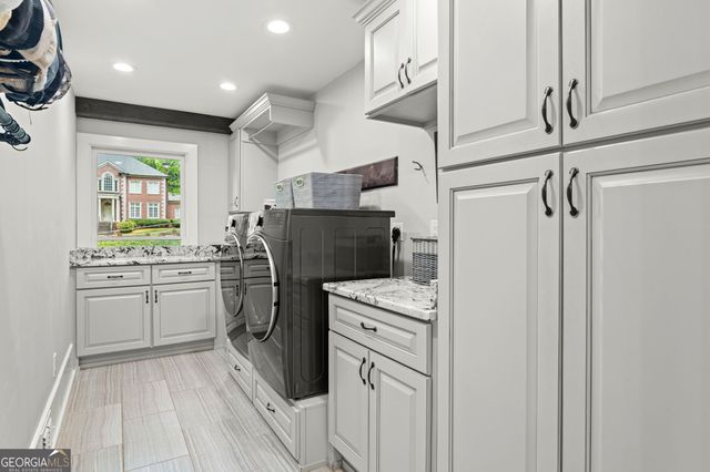 260 Tamer Lane, Atlanta, GA 30327