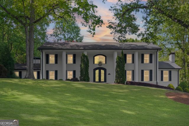 260 Tamer Lane, Atlanta, GA 30327