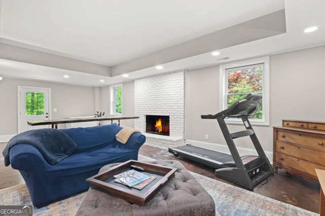 260 Tamer Lane, Atlanta, GA 30327