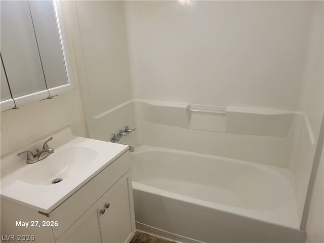 5240 Pebble Beach Boulevard D, Las Vegas, NV 89108