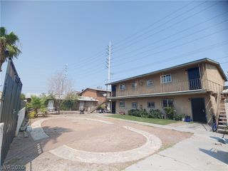 5240 Pebble Beach Boulevard D, Las Vegas, NV 89108