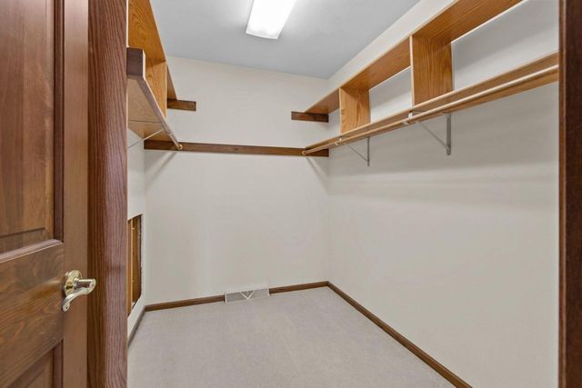 W7378 TRILLIUM COURT, Greenville, WI 54942