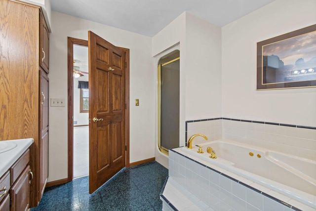 W7378 TRILLIUM COURT, Greenville, WI 54942