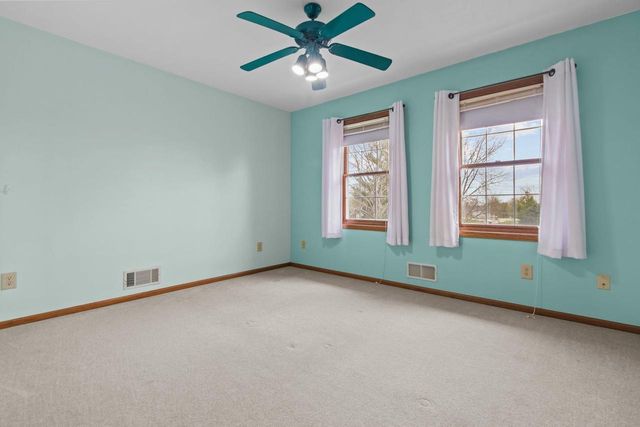 W7378 TRILLIUM COURT, Greenville, WI 54942