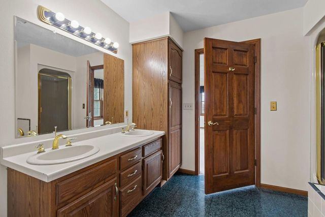W7378 TRILLIUM COURT, Greenville, WI 54942