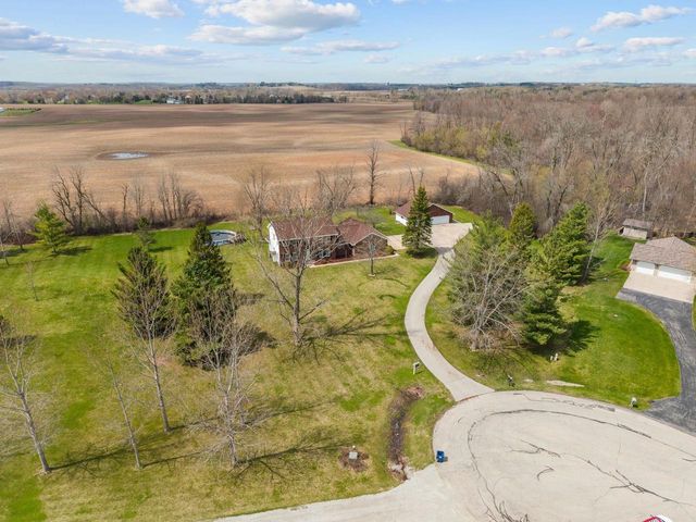 W7378 TRILLIUM COURT, Greenville, WI 54942