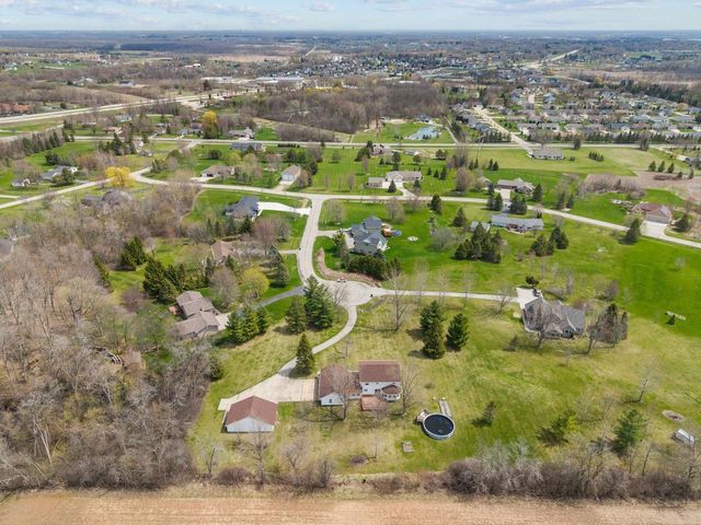 W7378 TRILLIUM COURT, Greenville, WI 54942