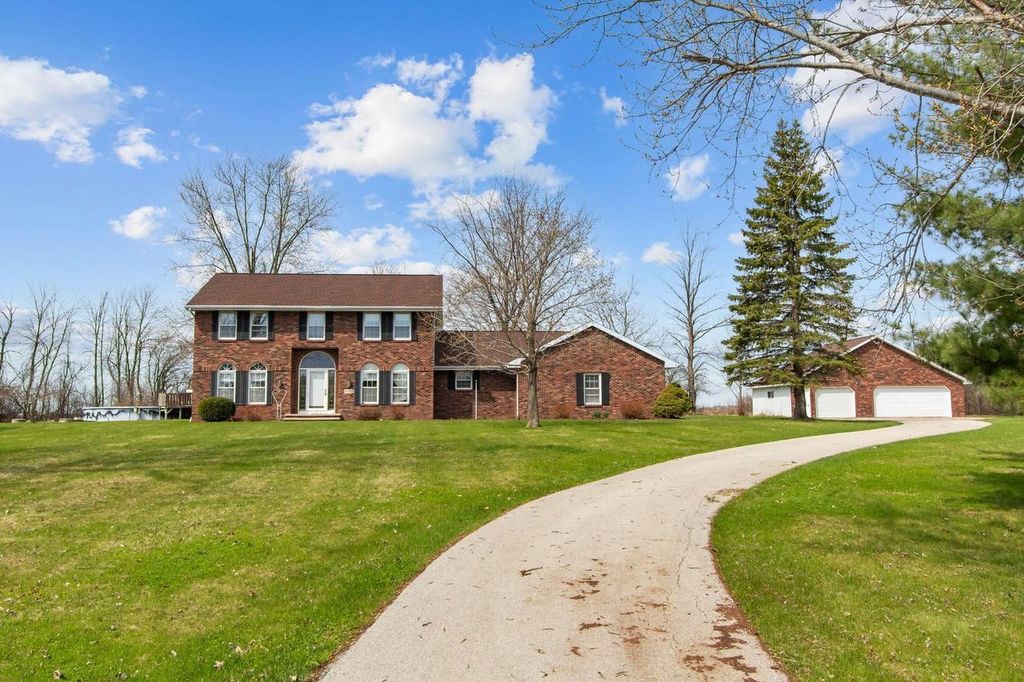 W7378 TRILLIUM COURT, Greenville, WI 54942