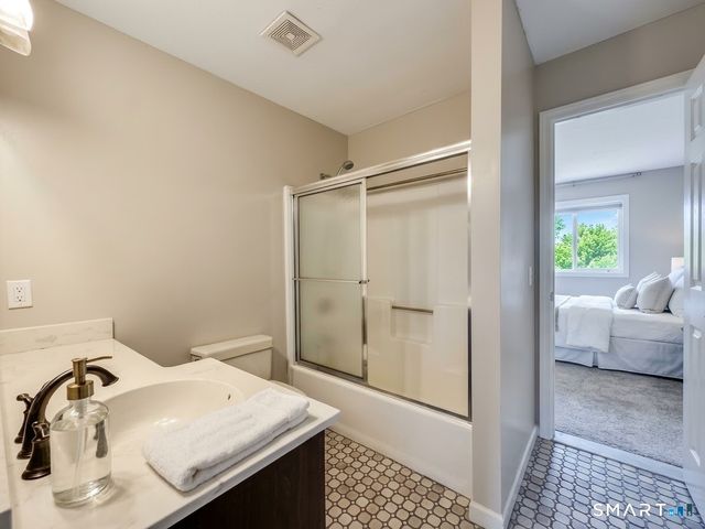 802 Summer Hill Drive 802, South Windsor, CT 06074