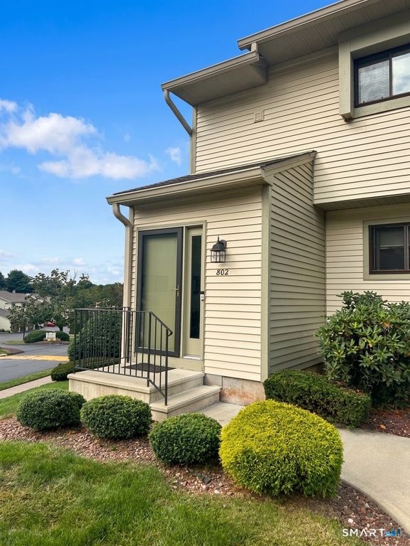 802 Summer Hill Drive 802, South Windsor, CT 06074