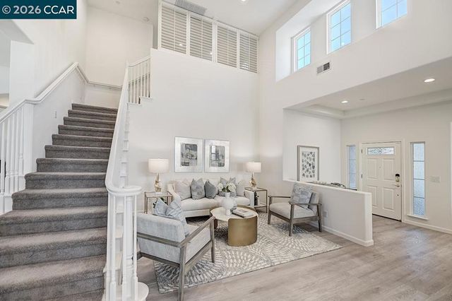 6415 Horsemans Canyon Dr, Walnut Creek, CA 94595