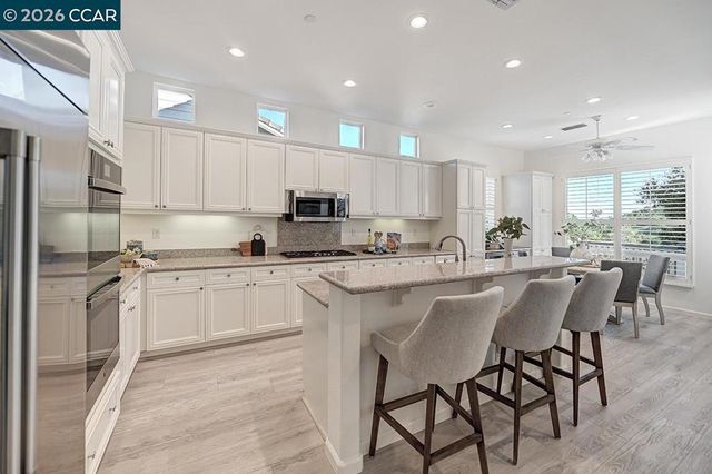 6415 Horsemans Canyon Dr, Walnut Creek, CA 94595