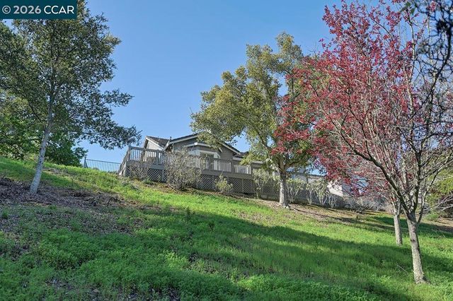6415 Horsemans Canyon Dr, Walnut Creek, CA 94595