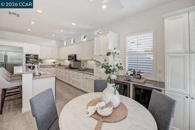 6415 Horsemans Canyon Dr, Walnut Creek, CA 94595