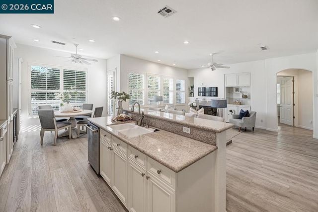 6415 Horsemans Canyon Dr, Walnut Creek, CA 94595