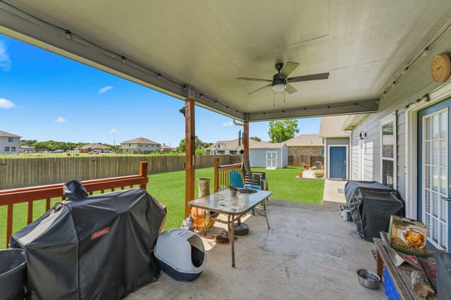 1320 Oregon Street, La Porte, TX 77571