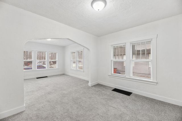 177 Hastings Avenue, Benton Harbor, MI 49022