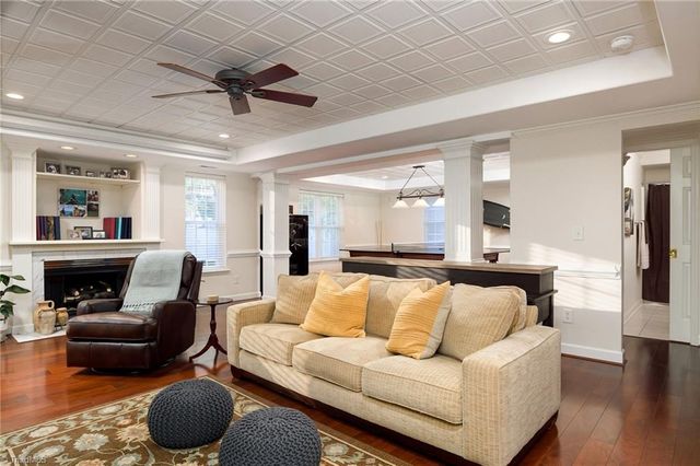 1860 Dunmore Lane, Clemmons, NC 27012