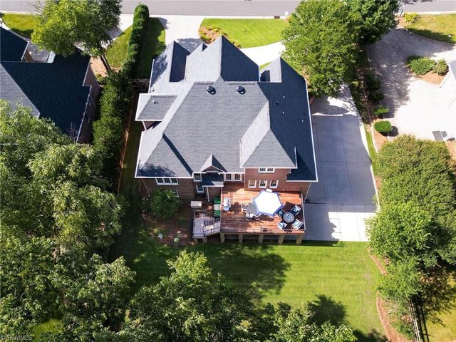 1860 Dunmore Lane, Clemmons, NC 27012