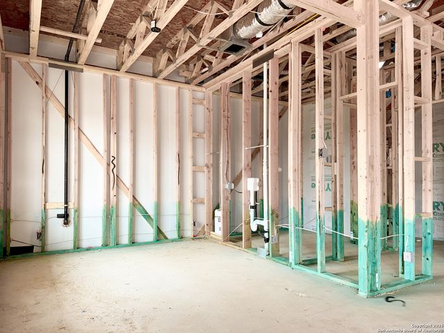 129 Yale St, Seguin, TX 78155