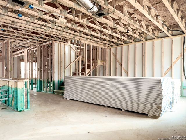 129 Yale St, Seguin, TX 78155