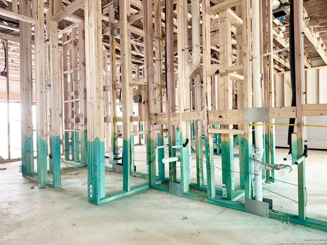 129 Yale St, Seguin, TX 78155