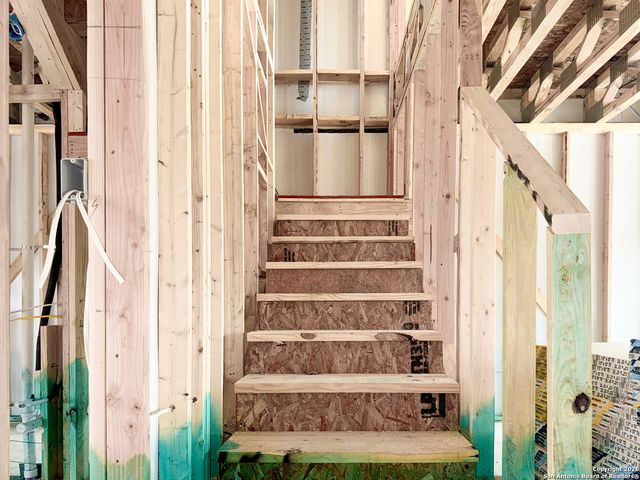 129 Yale St, Seguin, TX 78155