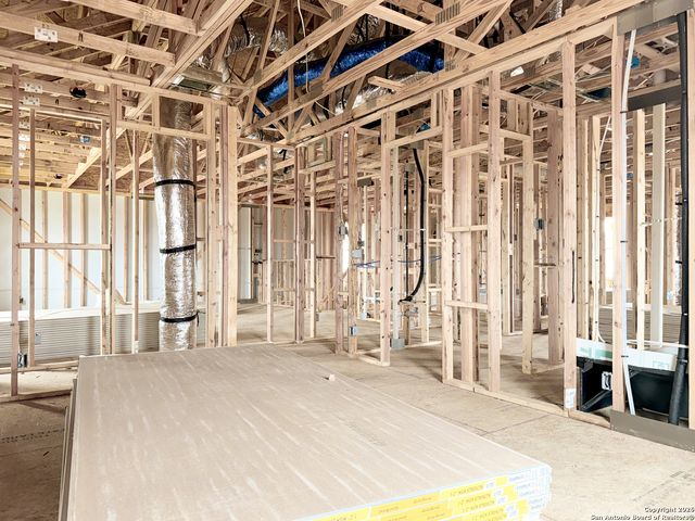 129 Yale St, Seguin, TX 78155