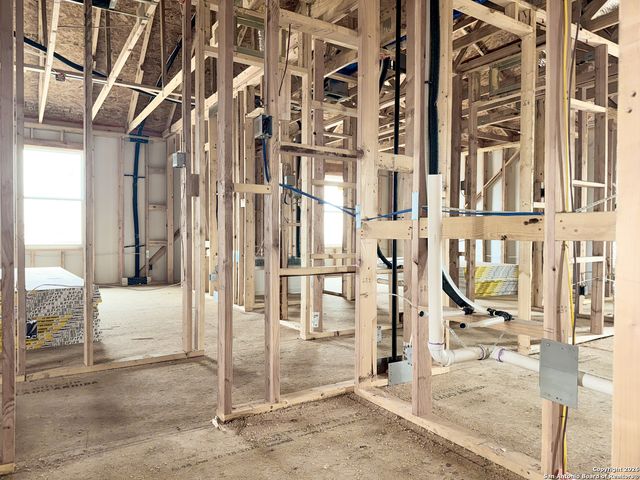 129 Yale St, Seguin, TX 78155