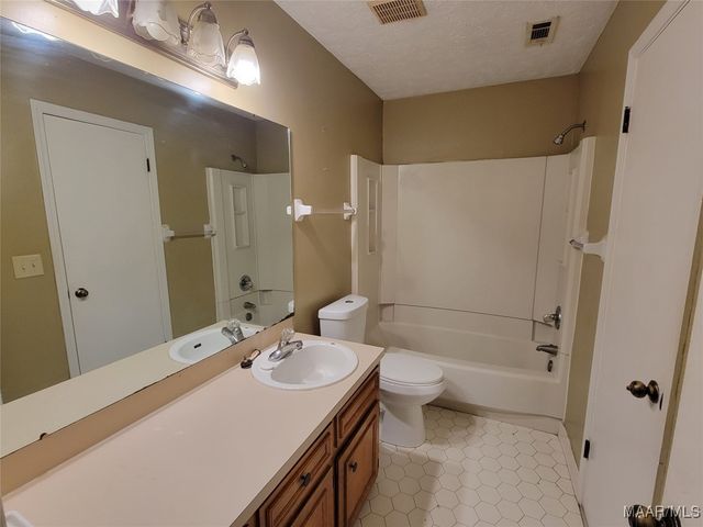 6628 E ABERDEEN Drive, Montgomery, AL 36116