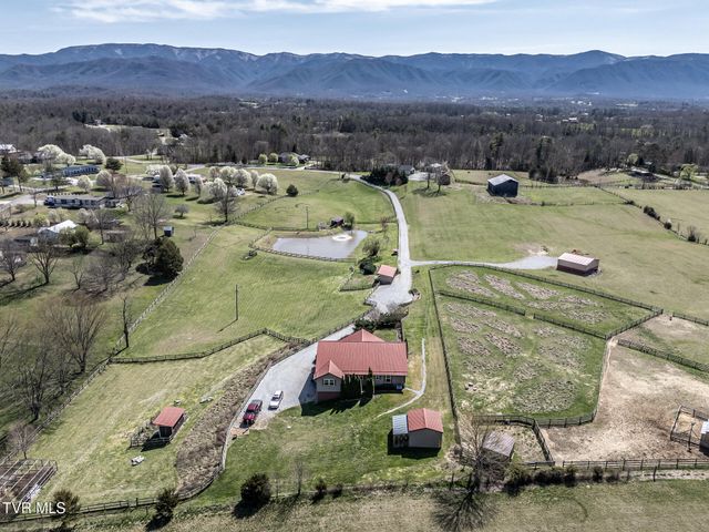 1151 John Bird Road, Afton, TN 37616