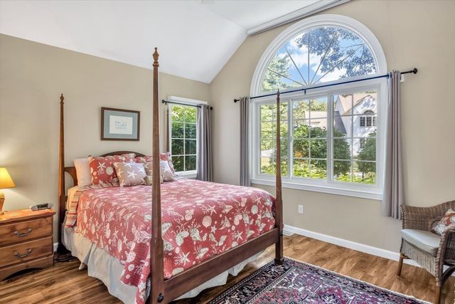 103 Sandcastle Dr, Falmouth, MA 02536