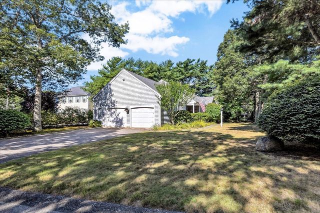 103 Sandcastle Dr, Falmouth, MA 02536