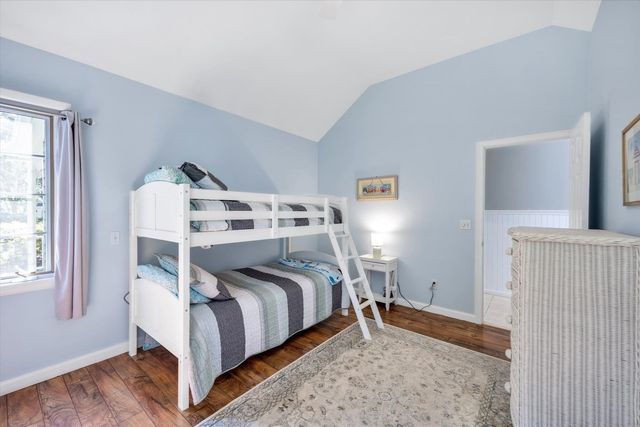 103 Sandcastle Dr, Falmouth, MA 02536