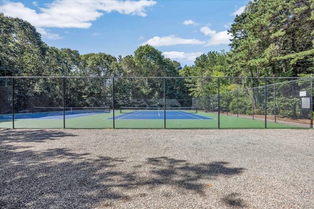 103 Sandcastle Dr, Falmouth, MA 02536