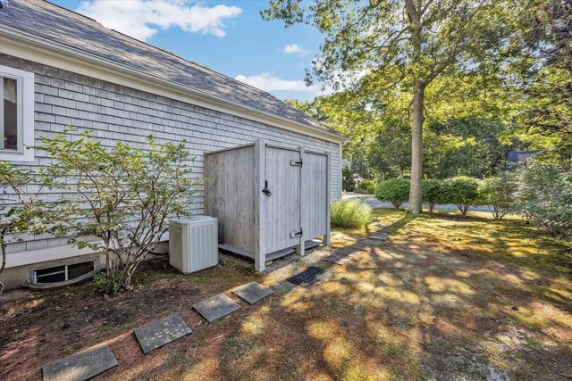 103 Sandcastle Dr, Falmouth, MA 02536