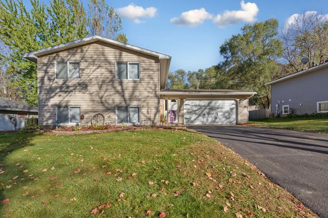 1507 23rd Avenue NW, Faribault, MN 55021