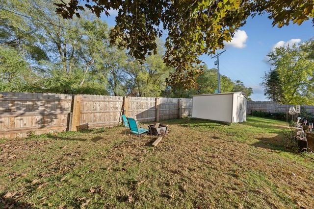 1507 23rd Avenue NW, Faribault, MN 55021