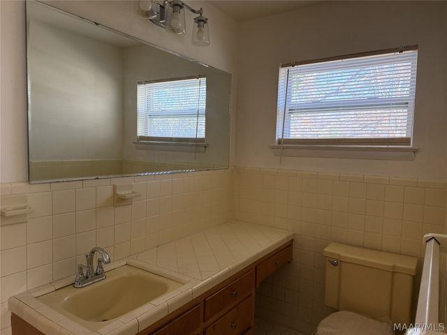 825 GOLDWIRE Street, Birmingham, AL 35204