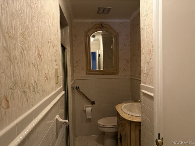 825 GOLDWIRE Street, Birmingham, AL 35204