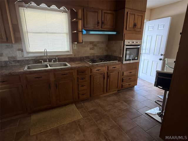 825 GOLDWIRE Street, Birmingham, AL 35204