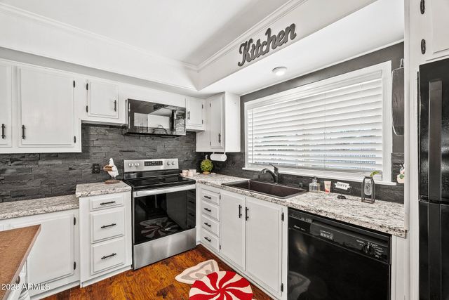 25421 S OHIO Court, Sun Lakes, AZ 85248