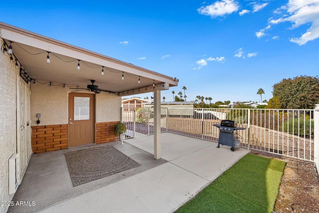 25421 S OHIO Court, Sun Lakes, AZ 85248