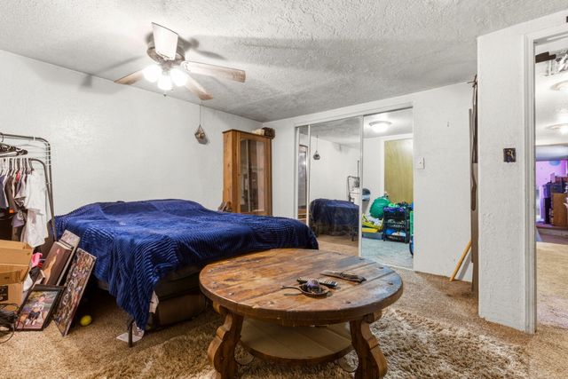 314 49th Street NW, Albuquerque, NM 87105
